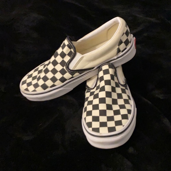 black and white checkered vans
